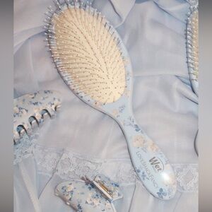 EVERBLOOMING ROSETTES✨🩵 Wet Brush × LoveShackFancy Original Detangler Hairbrush
